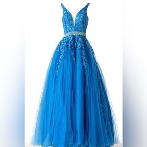 Elegant Blue Lace Evening Dress